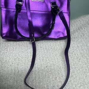 Younique Presenter Metallic Purple Laptop Makeup Travel Tote Bag Double Handles